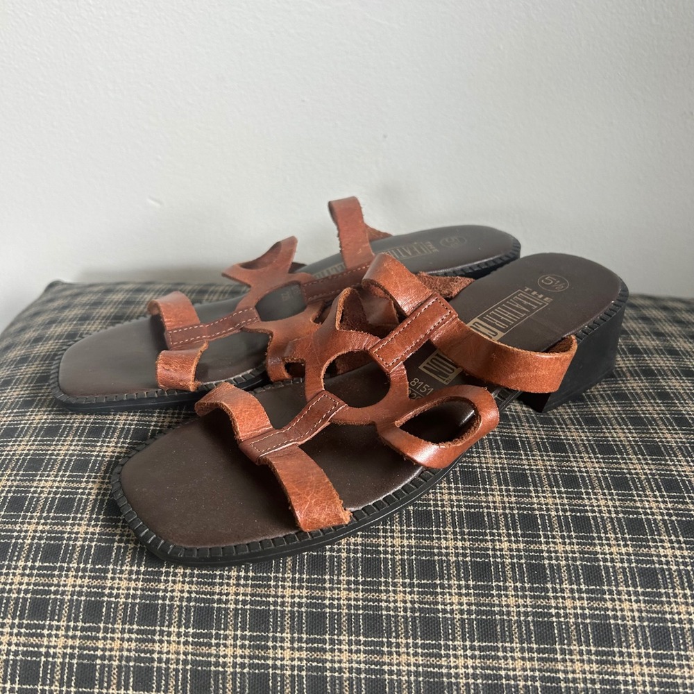 The Leather Collection 8151 Cutout‎ Strappy Block Heel Sandals Size 5.5 Cognac